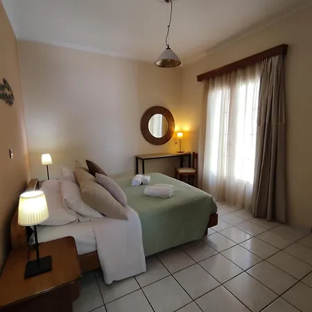 Alexandra Natalia Apartment 4*