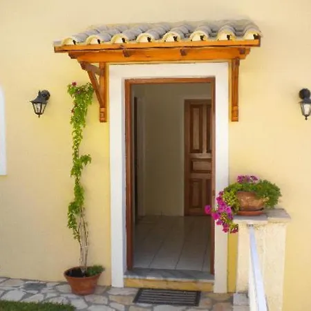 Alexandra Natalia Lägenhet Agios Gordios (Corfu)