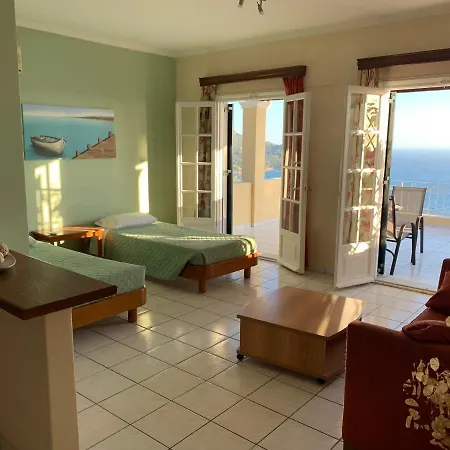 Lägenhet Alexandra Natalia 3*